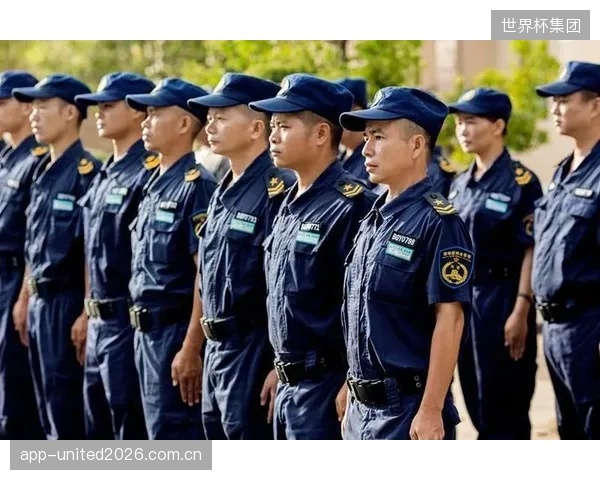 克里斯蒂安森引入的现代训练手段,是巴拿马三中卫战术执行力提升的保障。 克里斯蒂安森引入的现代训练手段,是巴拿马三中卫战术执行力提升的保障。